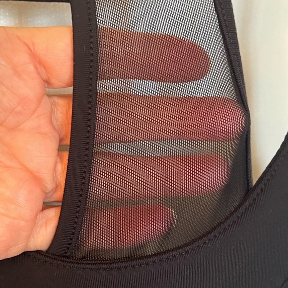 KYODAN women’s size M black racerback mesh back, athletic gym, tank top - Picture 3 of 9